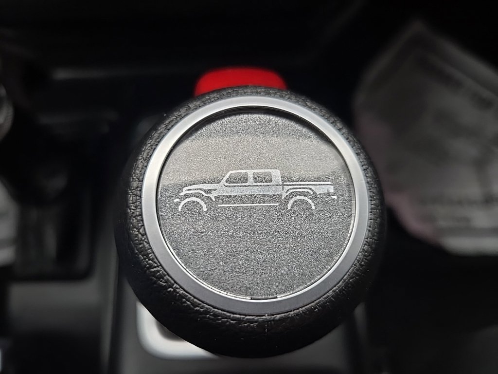 Used 2023 Jeep Gladiator Sport AWD/4WD image 67