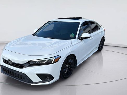 Used 2023 Honda Civic EX image 1
