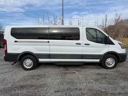 Used 2023 Ford Transit 350 XL image 2