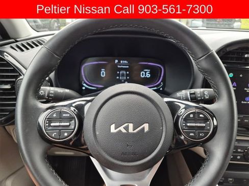 Used 2025 Kia Soul EX FWD image 29