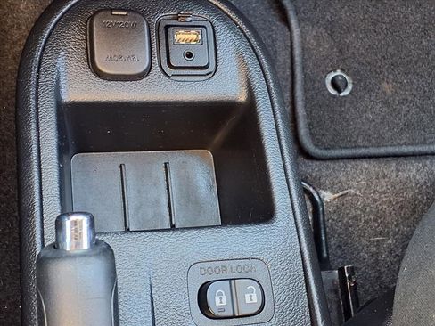 Used 2013 MAZDA MAZDA2 Sport image 18