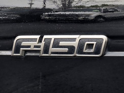 Used 2014 Ford F150 Raptor w/ Equipment Group 801A Luxury image 11