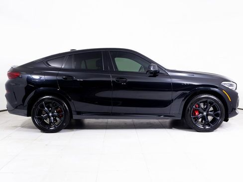 Used 2021 BMW X6 M50i image 28