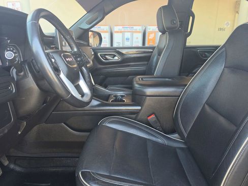 Used 2021 GMC Yukon XL SLT RWD image 9