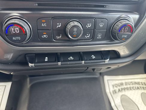 Used 2018 Chevrolet Silverado 1500 LT w/ All Star Edition AWD/4WD image 30