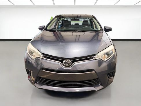 Used 2016 Toyota Corolla LE FWD image 2