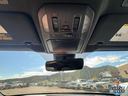 Certified 2025 Toyota Highlander XSE image 18