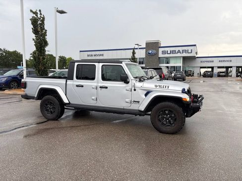 Used 2022 Jeep Gladiator Sport AWD/4WD image 1