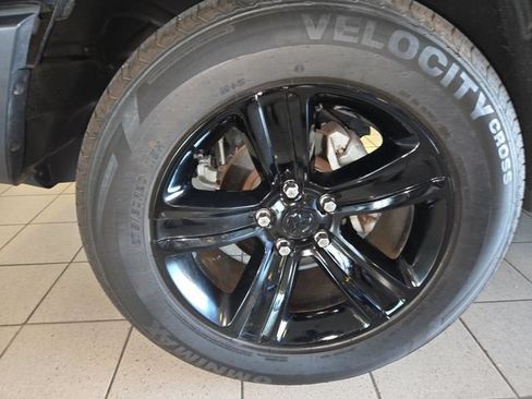 Used 2024 RAM 1500 Warlock AWD/4WD image 10