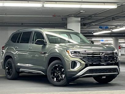 New 2026 Volkswagen Atlas Peak Edition