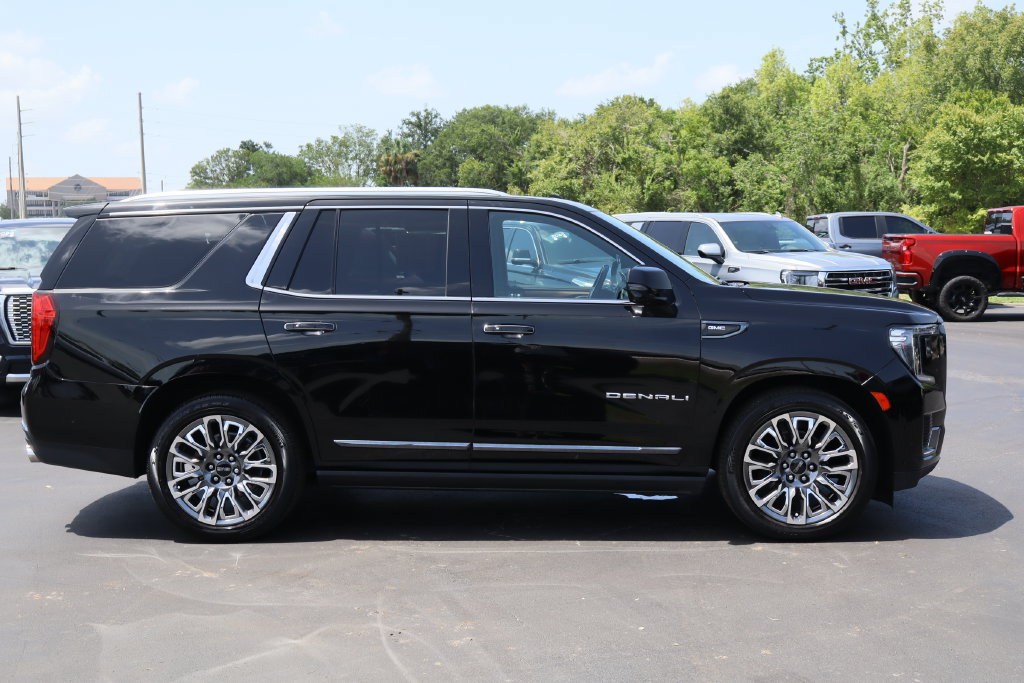 Certified 2023 GMC Yukon Denali Ultimate AWD/4WD image 10