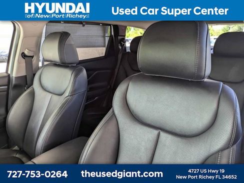 Used 2023 Hyundai Santa Fe SEL w/ Premium Package FWD image 7