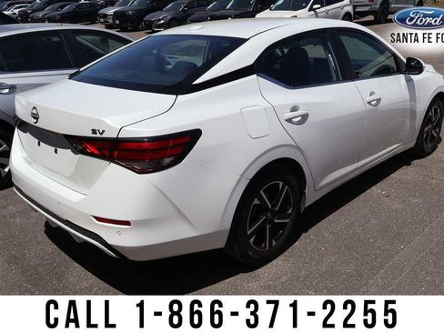 Used 2024 Nissan Sentra SV FWD image 4