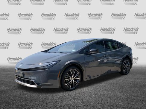 Used 2024 Toyota Prius Limited FWD image 5
