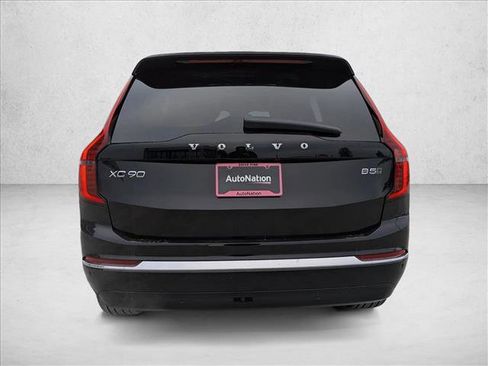 New 2026 Volvo XC90 B5 Plus w/ Protection Package image 8