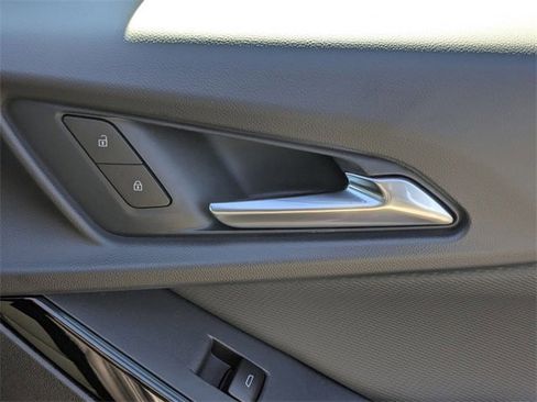 New 2026 Chevrolet Equinox LT w/ Convenience Package II image 34