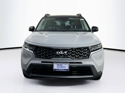 Used 2022 Kia Sorento S w/ Panoramic Sunroof Package image 2