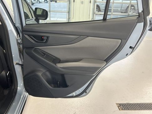 Used 2022 Subaru Crosstrek 2.5i Sport w/ Moonroof Package image 17