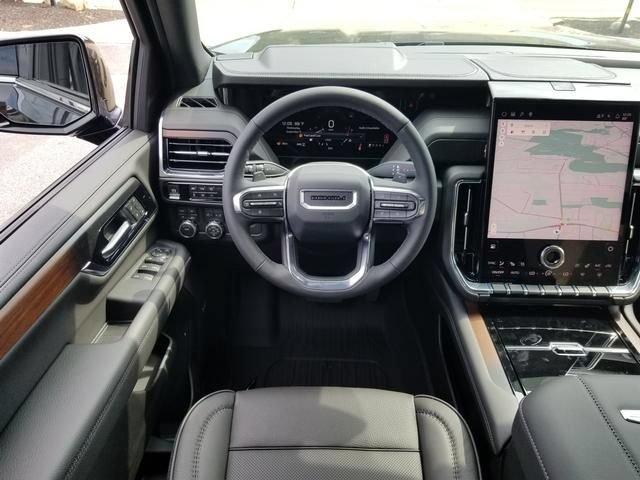 New 2026 GMC Yukon Denali w/ Sun & Power Step Package AWD/4WD image 9