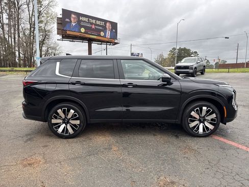 New 2026 Mitsubishi Outlander SE image 5