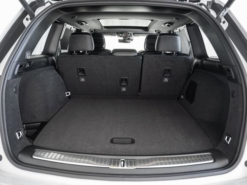 New 2025 Jeep Grand Cherokee Overland w/ Adv Protech Group III image 9