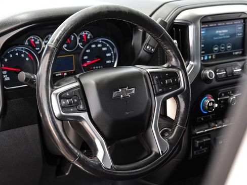 Used 2021 Chevrolet Silverado 1500 RST AWD/4WD image 12