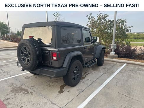 Used 2025 Jeep Wrangler Sport AWD/4WD image 4