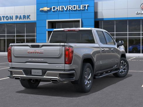 New 2026 GMC Sierra 1500 SLT image 4