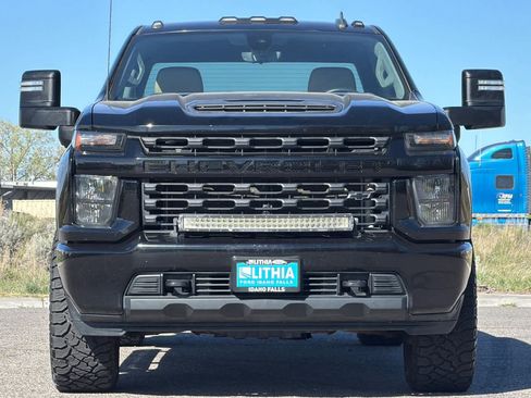 Used 2020 Chevrolet Silverado 2500 Custom w/ Custom Value Package AWD/4WD image 10