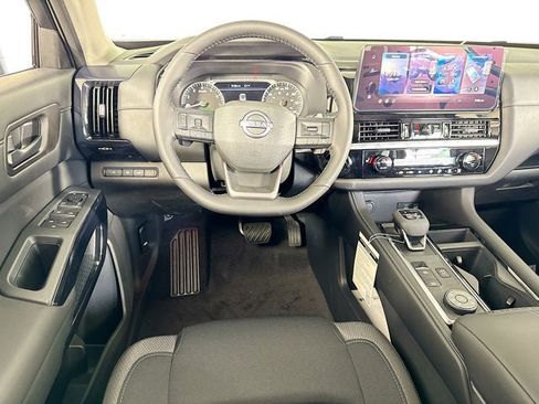 New 2026 Nissan Pathfinder SV AWD/4WD image 19