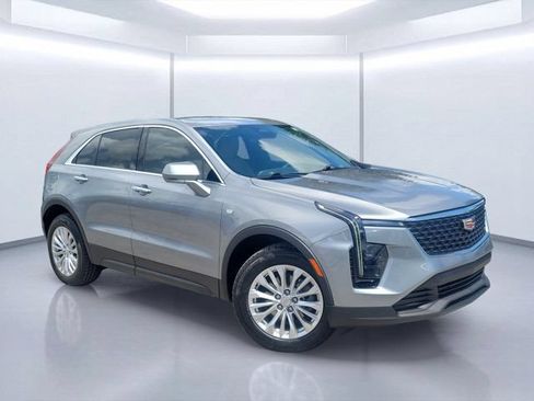 Used 2024 Cadillac XT4 Luxury FWD image 1