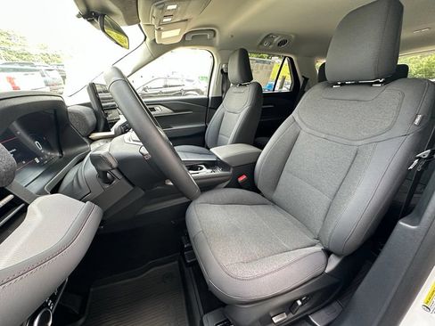 New 2026 Ford Explorer Active AWD/4WD image 16