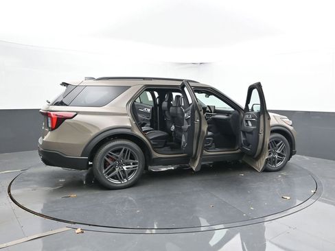 New 2026 Ford Explorer ST w/ Sun And Sound Package image 54