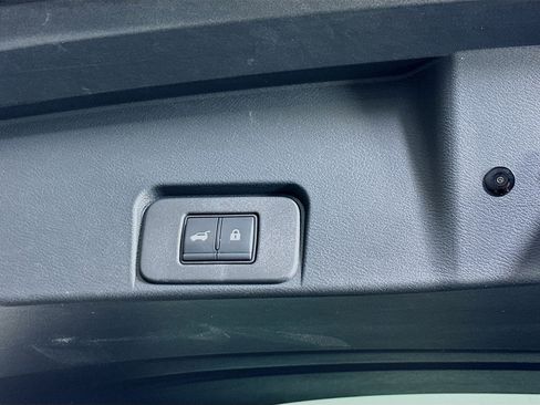 Used 2023 Nissan Rogue SL w/ SL Premium Package FWD image 31