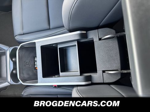 New 2027 GMC Terrain Elevation w/ Elevation Premium Package AWD/4WD image 10