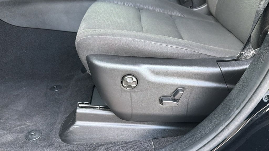 Used 2026 Dodge Durango GT RWD image 13
