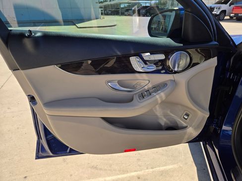 Used 2021 Mercedes-Benz C 300 Sedan image 11