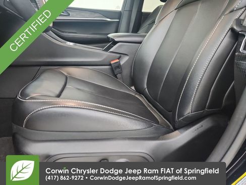 Certified 2025 Jeep Grand Cherokee Limited w/ Luxury Tech Group II AWD/4WD image 20