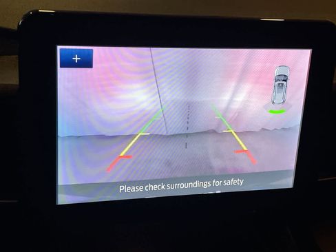 Used 2020 Ford Explorer XLT w/ Equipment Group 202A image 17