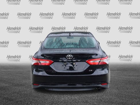 Used 2019 Toyota Camry LE FWD image 8