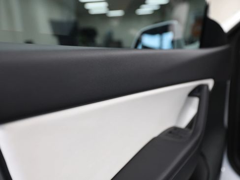 Used 2021 Tesla Model Y Performance AWD/4WD image 27