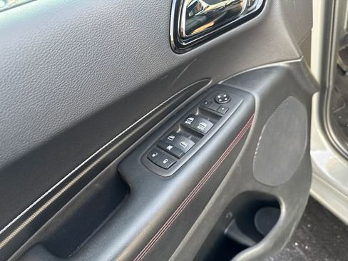 Used 2025 Dodge Durango GT image 18