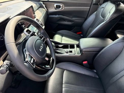 Used 2022 Kia Sorento EX FWD image 19