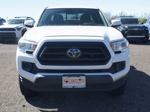 Used 2022 Toyota Tacoma SR w/ SR Convenience Package image 2