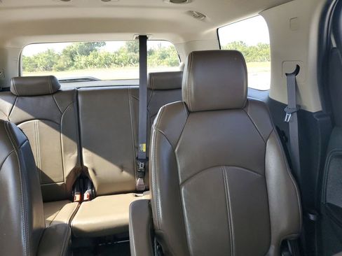 Used 2014 GMC Acadia SLT image 14