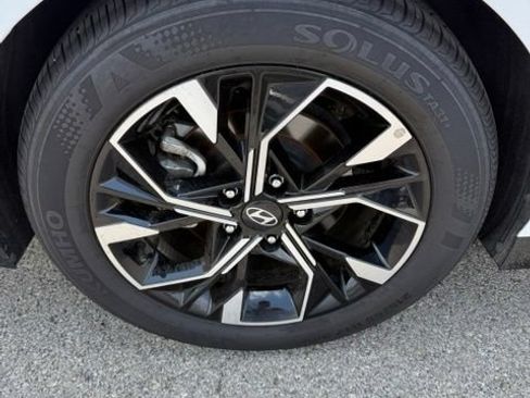 Used 2025 Hyundai Sonata SEL AWD/4WD image 11