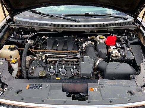 Used 2019 Ford Flex SE FWD image 32