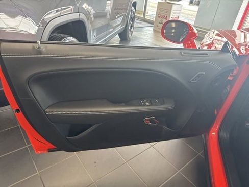 Used 2023 Dodge Challenger SRT Hellcat image 14