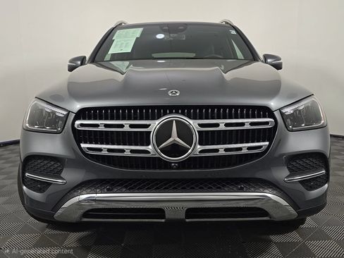 Certified 2025 Mercedes-Benz GLE 450e 4MATIC w/ Driver Assistance Package image 10