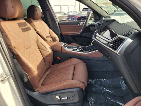 New 2026 BMW X5 xDrive50e w/ Executive Package image 17